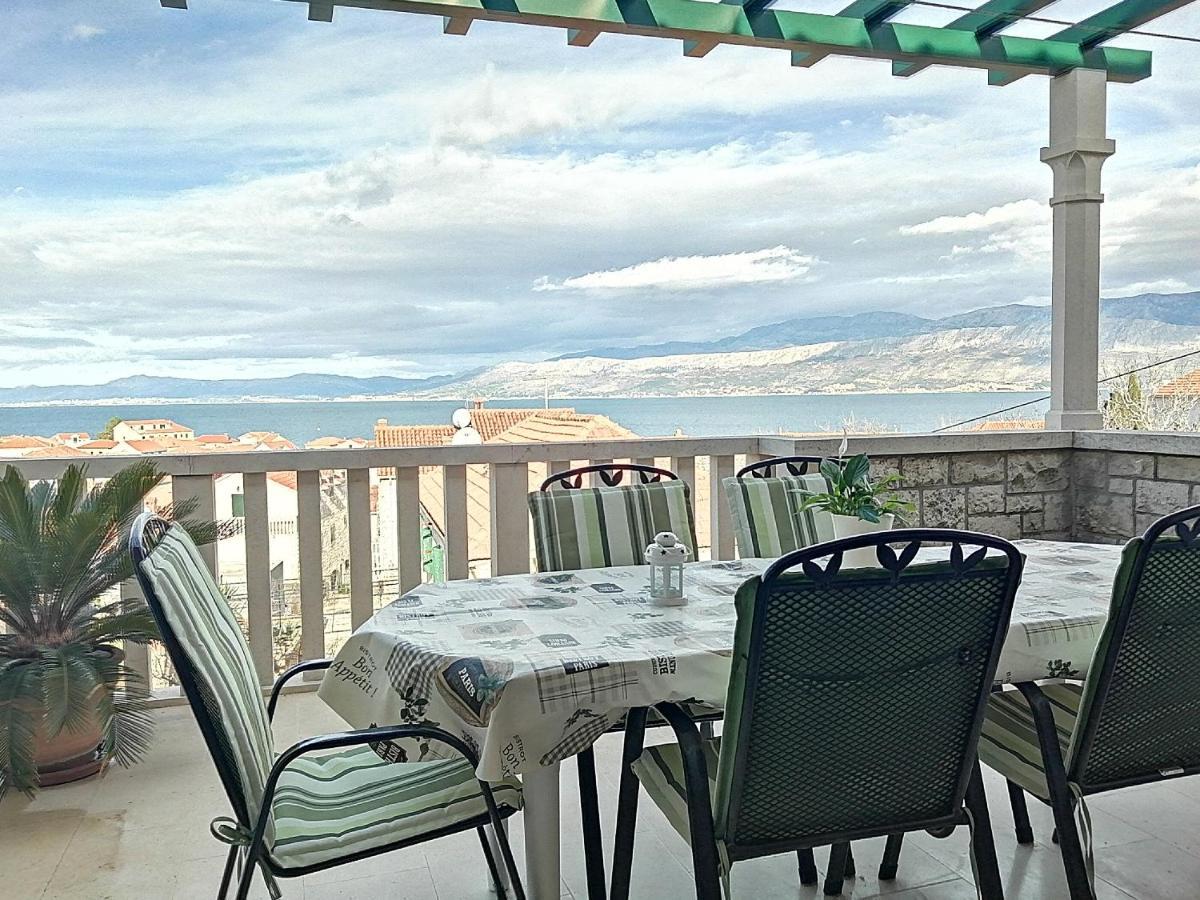 Apartments Jelka Postira Εξωτερικό φωτογραφία