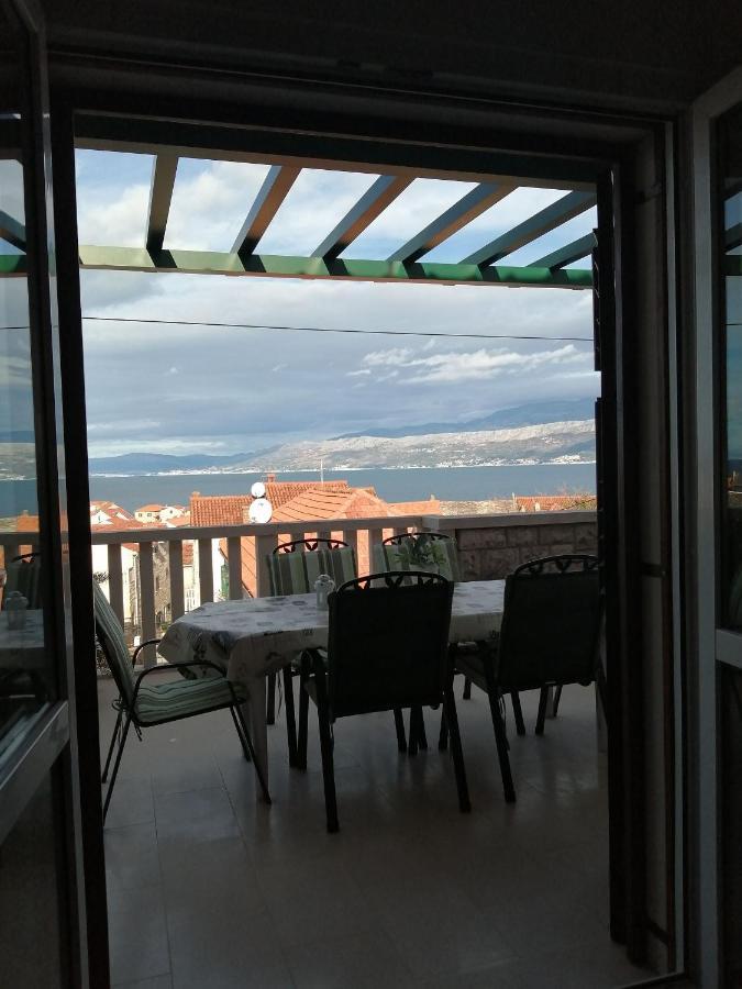 Apartments Jelka Postira Εξωτερικό φωτογραφία